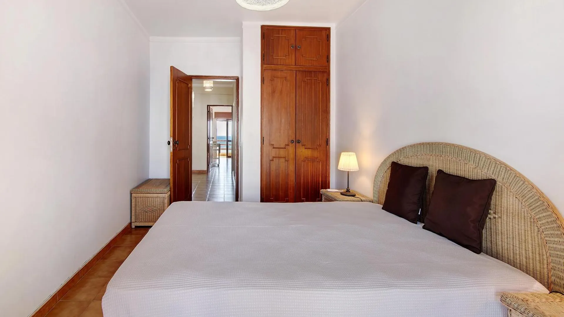 Beachfront Apartment T2 Quarteira