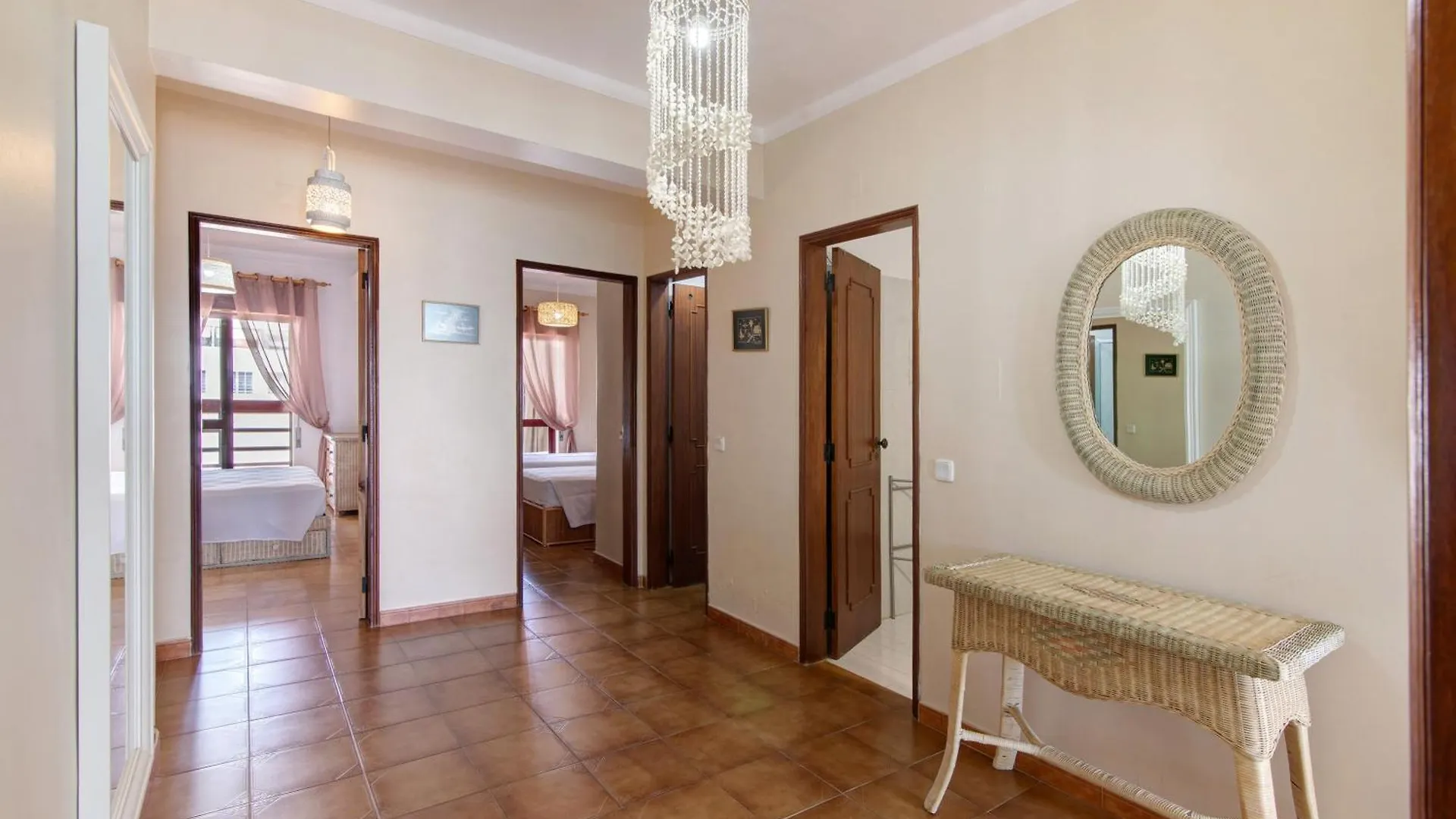 Beachfront Apartment T2 奎特里拉